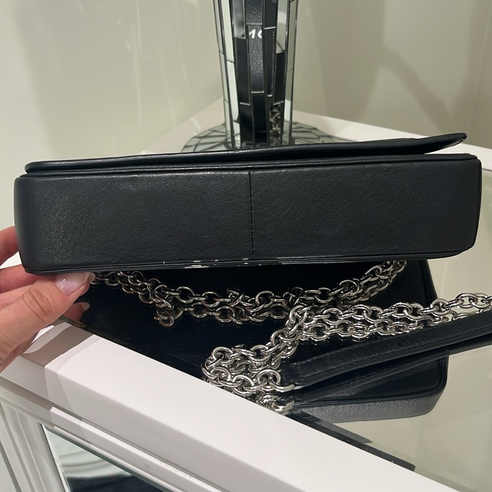 SOLD ✨BALENCIAGA Pebbled Calfskin Everyday Handbag - Picture 2 of 8